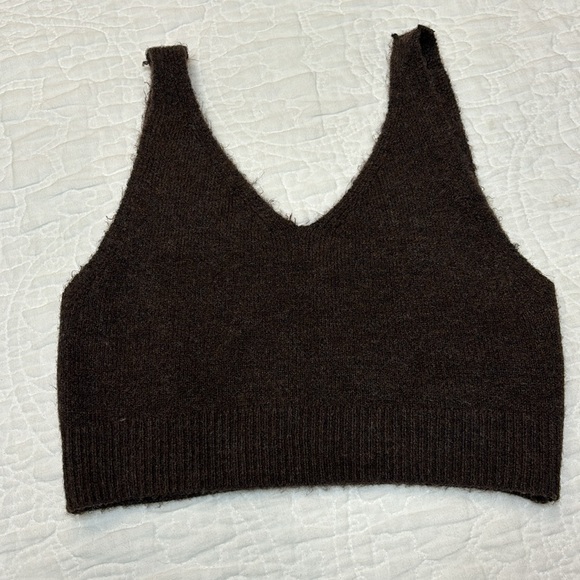 Mod Ref 2 piece cardigan and cropped tank set. Size medium. - Picture 4 of 13